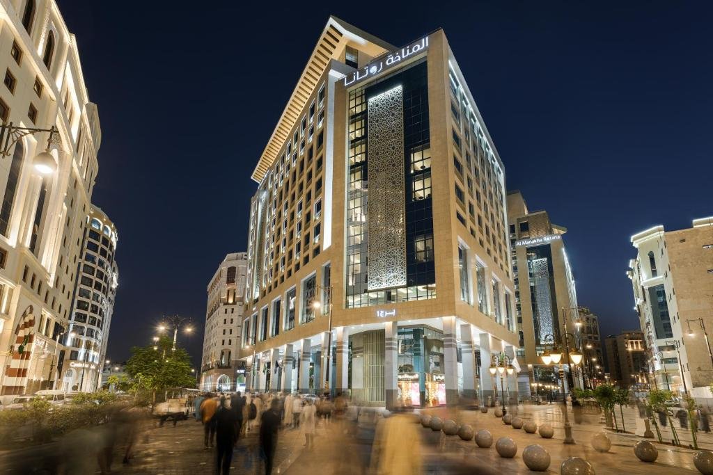 Facade de l'hotel Rotana a Medine